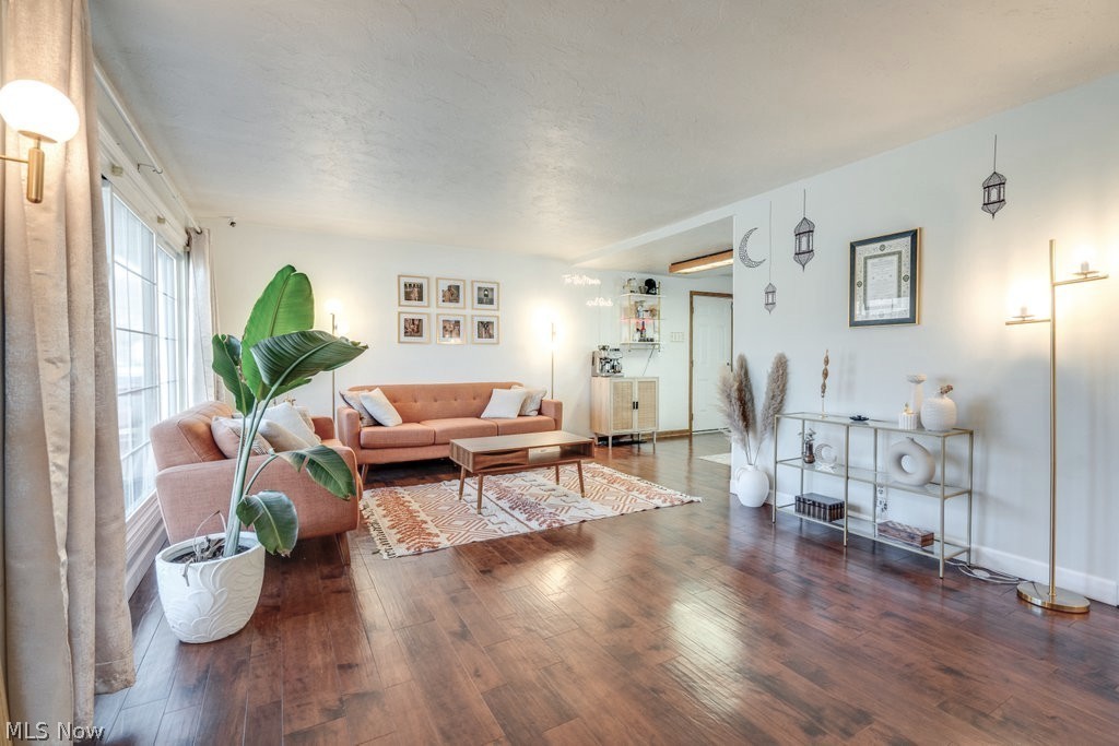 Cuyahoga Manor - Residential