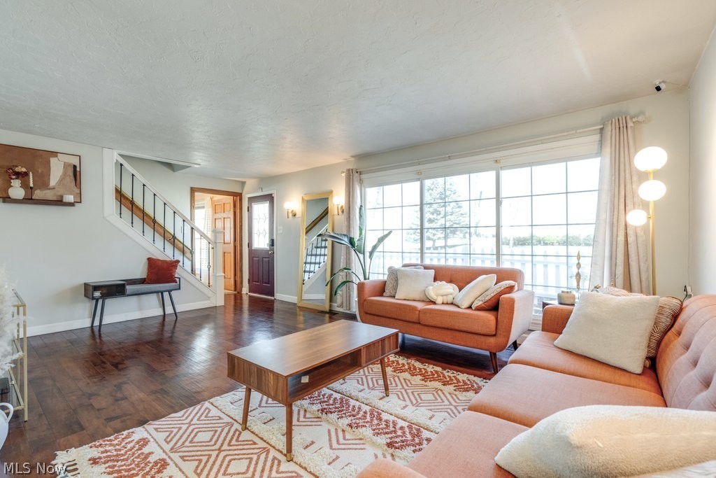 Cuyahoga Manor - Residential