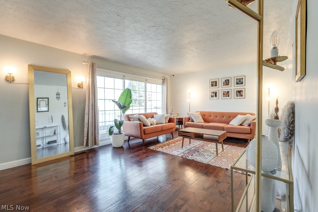 Cuyahoga Manor - Residential