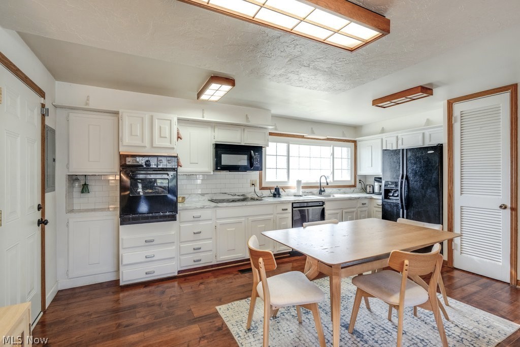 Cuyahoga Manor - Residential