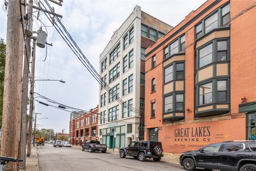 Carroll Ave Condo - Residential Lease