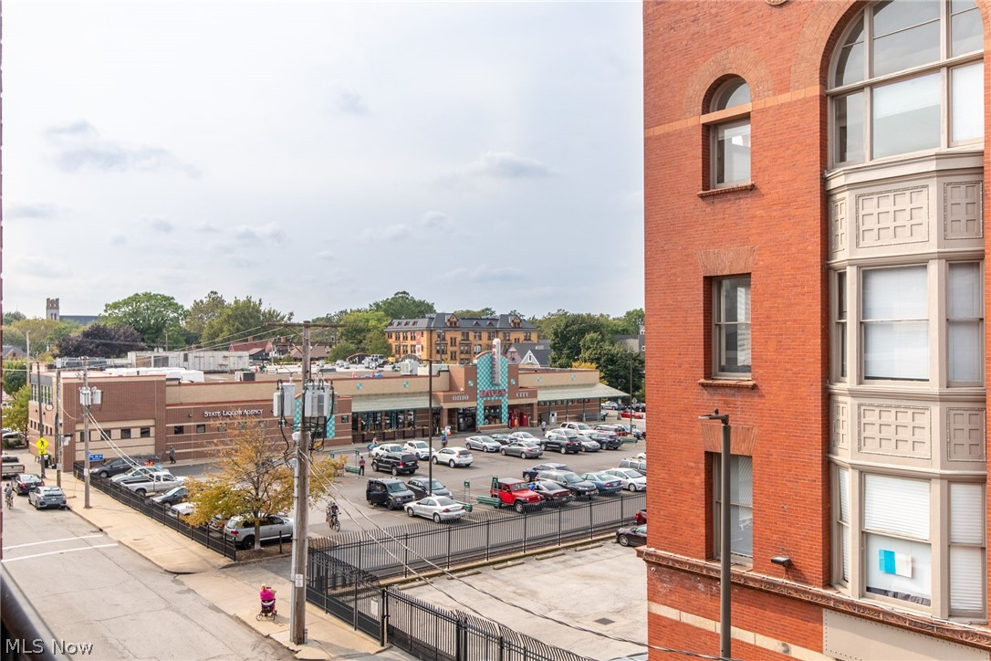 Carroll Ave Condo - Residential Lease