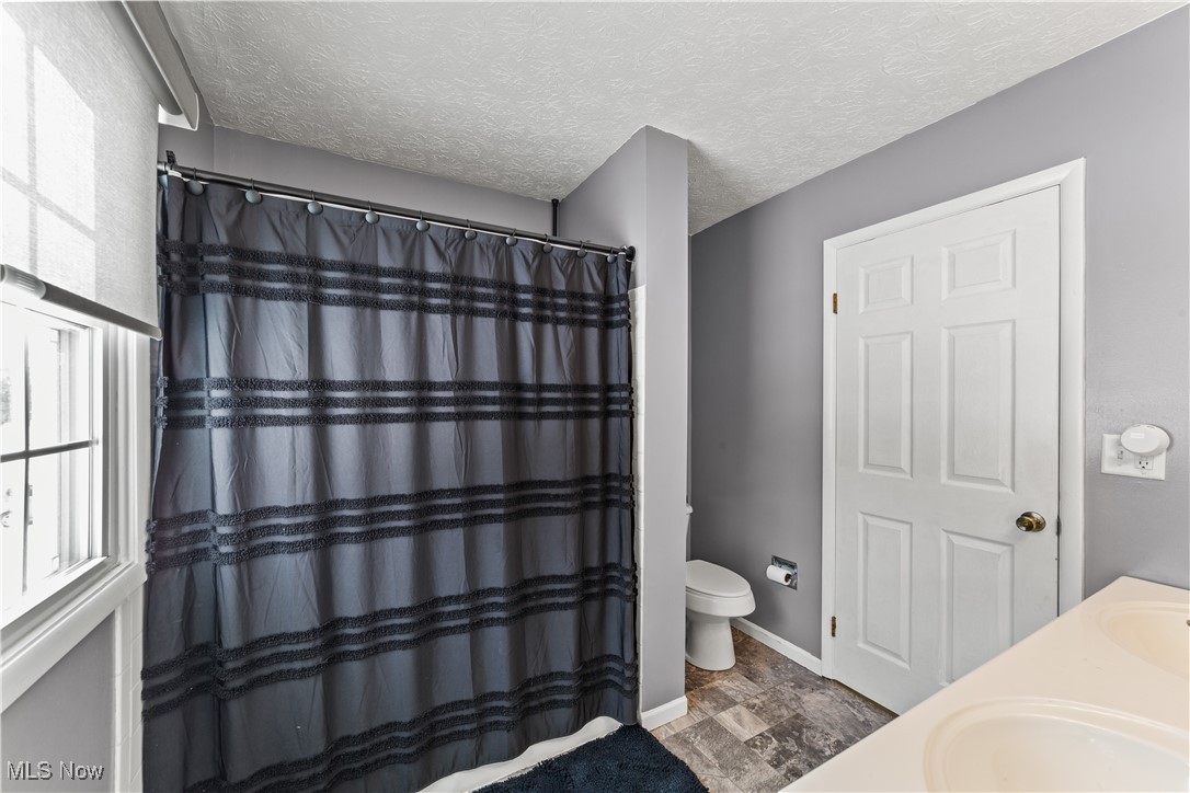 8096 Twin Oaks Drive, Broadview Heights, Ohio image 19