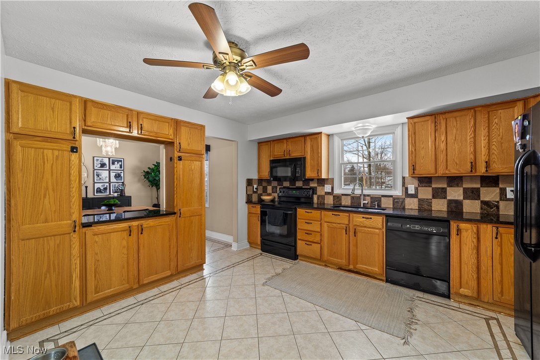 8096 Twin Oaks Drive, Broadview Heights, Ohio image 9