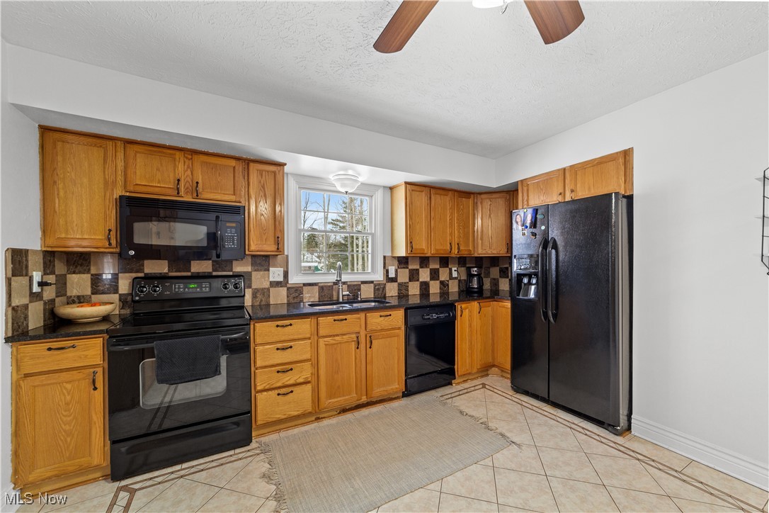 8096 Twin Oaks Drive, Broadview Heights, Ohio image 10
