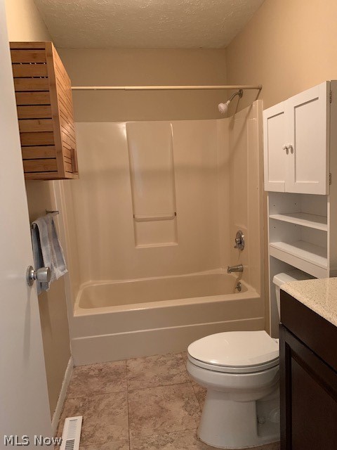 Willobee-On-The-Lake 01 - Residential