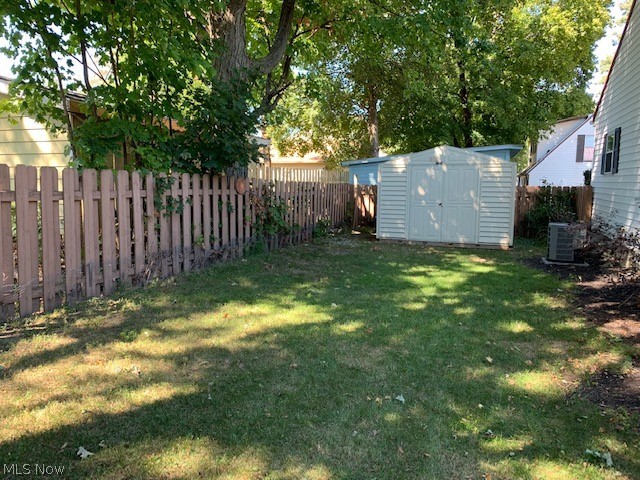 Willobee-On-The-Lake 01 - Residential