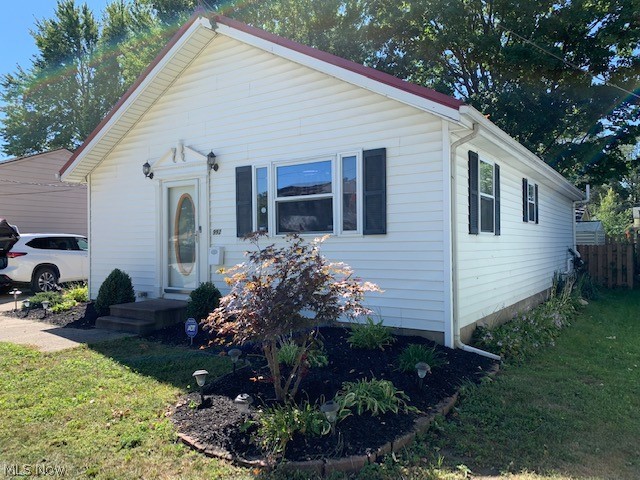 Willobee-On-The-Lake 01 - Residential