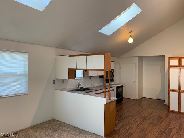 Willobee-On-The-Lake 01 - Residential