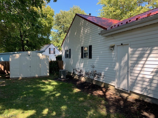 Willobee-On-The-Lake 01 - Residential