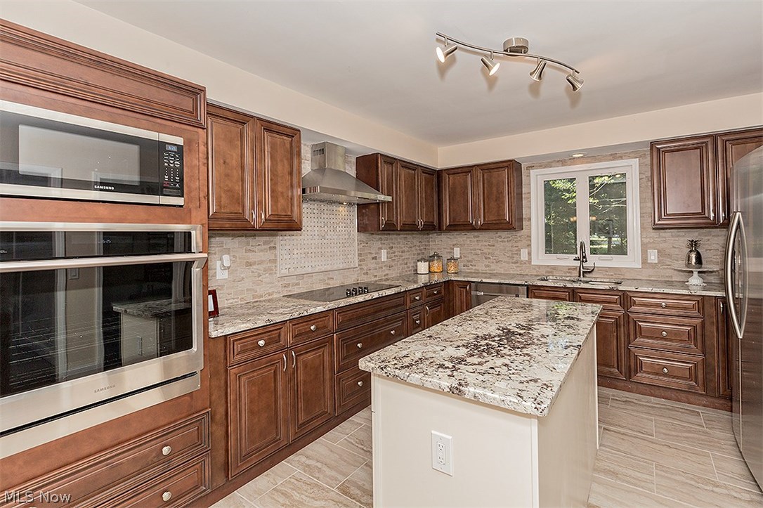 N J Rosenburgs - Residential