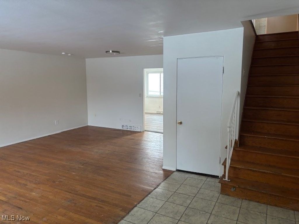 Photo of 1670 Dominion Drive, Akron, OH 44313 (MLS # 5184029)