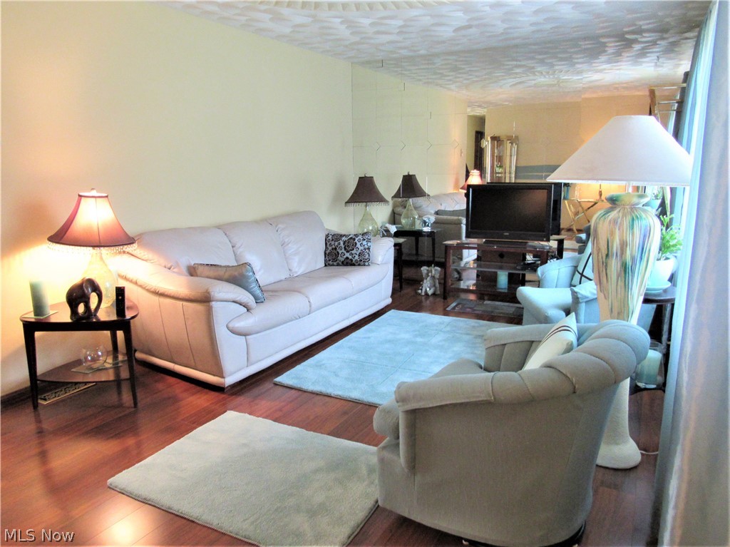 Twin Heights - Residential