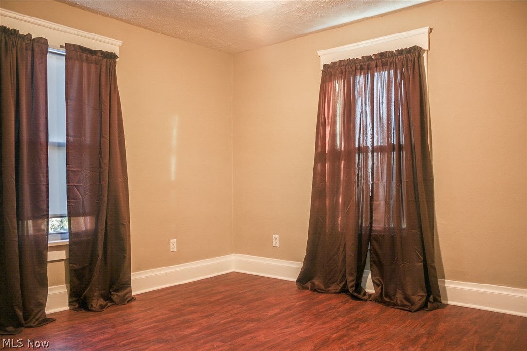 Smiths Sub/Bl 32 - Residential Lease