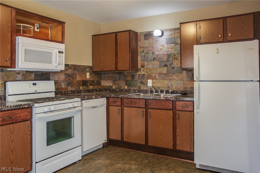 Smiths Sub/Bl 32 - Residential Lease