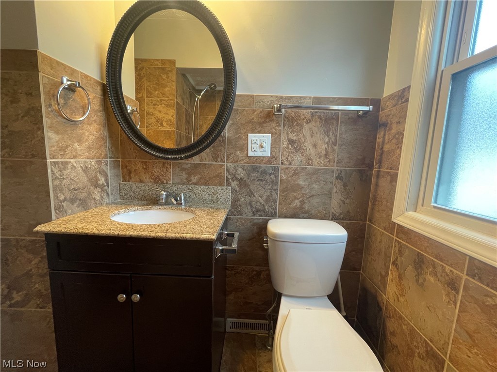 Seltzer-Round Cos Garfield Pa - Residential Lease