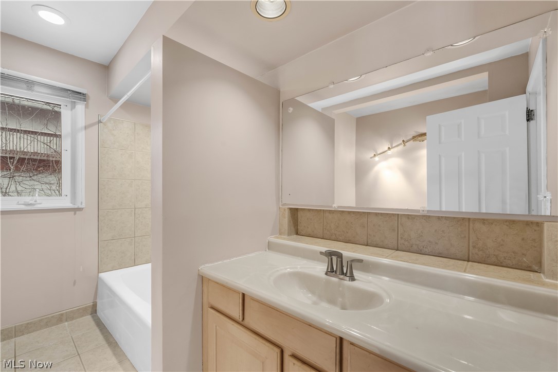 Greenhaven Sub/Howard W Ernest - Residential