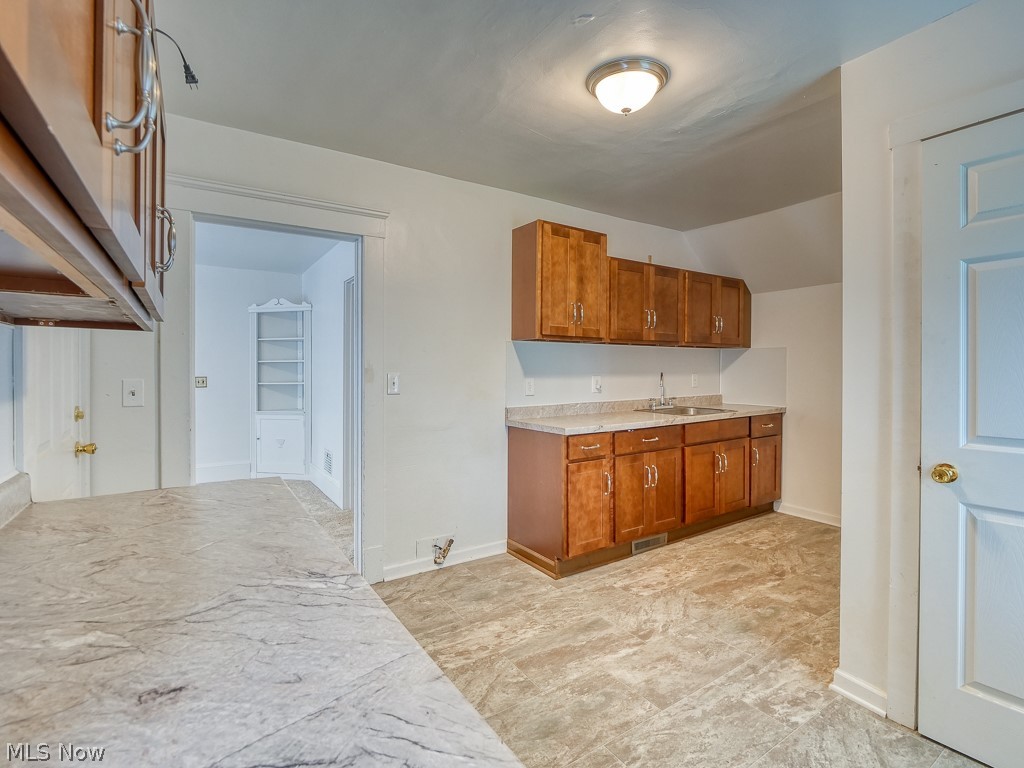 City View - Residential Income