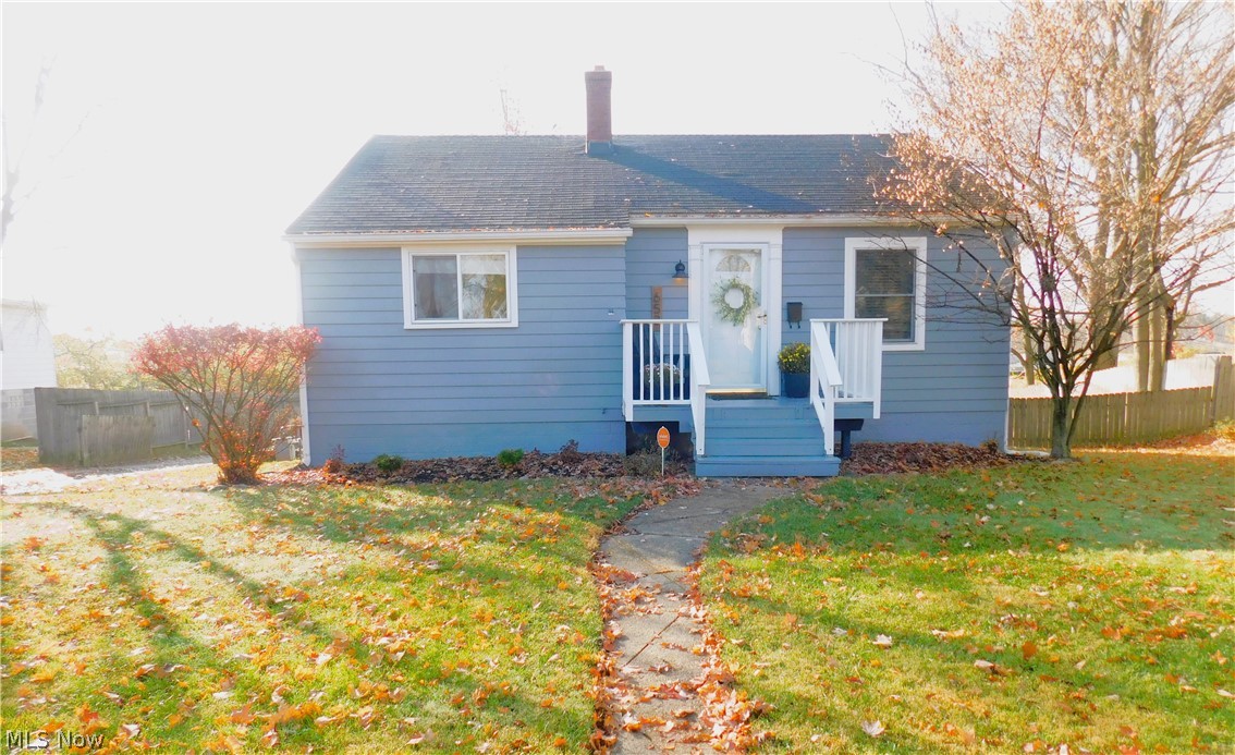 Beautifully maintained ranch home with full walkout basement. Gorgeous hardwood floors throughout main level and
bedrooms. Newly updated Kitchen with custom-made dining table. Newer appliances. Large, private backyard with
wood fence. Great location, only minutes away from Historical Downtown Medina.