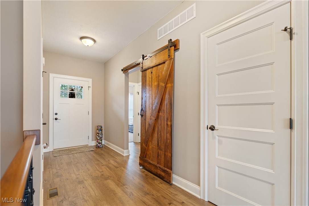 7273 Ashmoore Avenue, North Canton, Ohio image 2