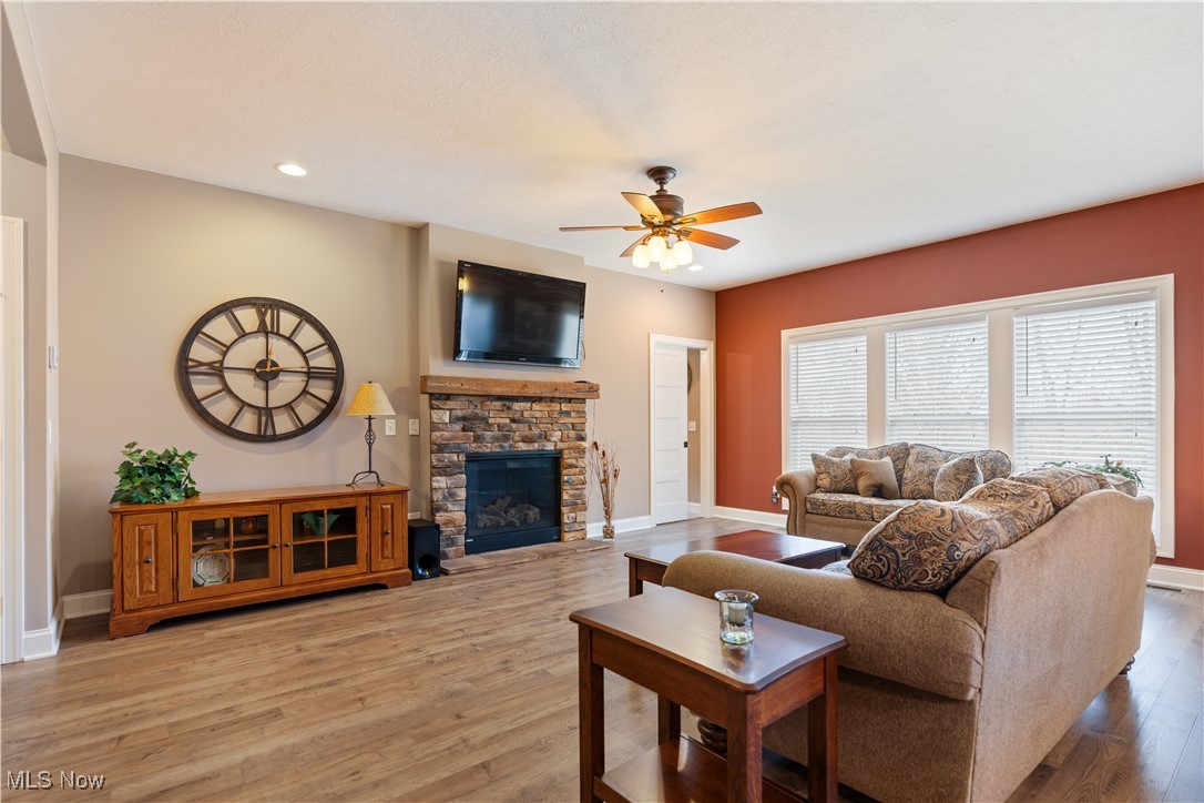 7273 Ashmoore Avenue, North Canton, Ohio image 5