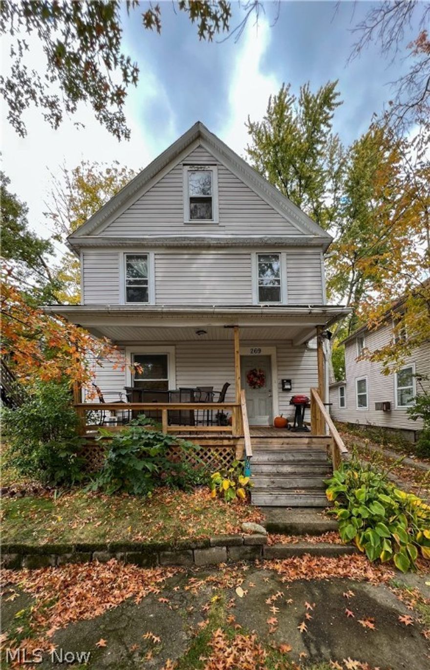 Close to downtown and the University of Akron, this property is a prime location for students or investment opportunities! Quaint, 4 bedroom home with wood floors and refinished bathroom! Newly constructed porch to enjoy nice weather! Off-street parking is a wonderful benefit for visitors, not to mention home is within walking distance to campus and along both RTA and Roo Bus lines! Newer hot water tank and furnace installed, each bedroom ready to go for their own cable/internet! Kitchen appliances included, dishwasher too! Check it out today!