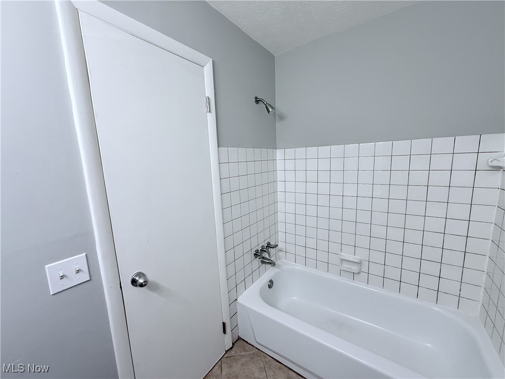 144 Canterbury Lane #B-29, Medina, Ohio image 11