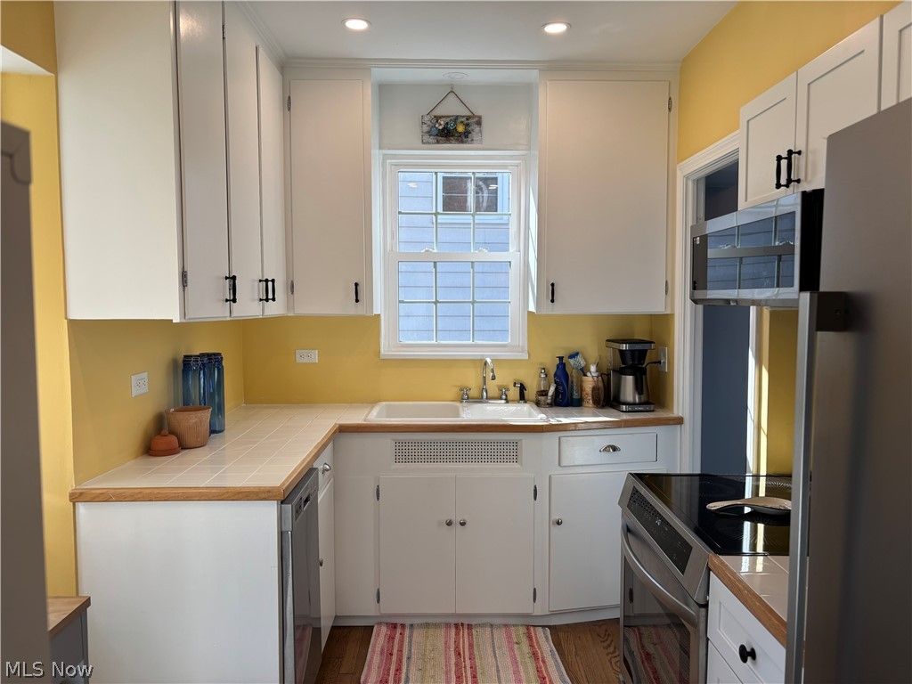 Photo of 3786 Westwood Road, University Heights, OH 44118 (MLS # 5196924)