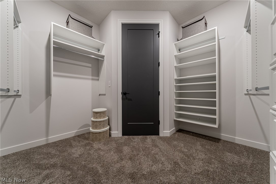 Van Sweringen Cos Shaker Cntr - Residential