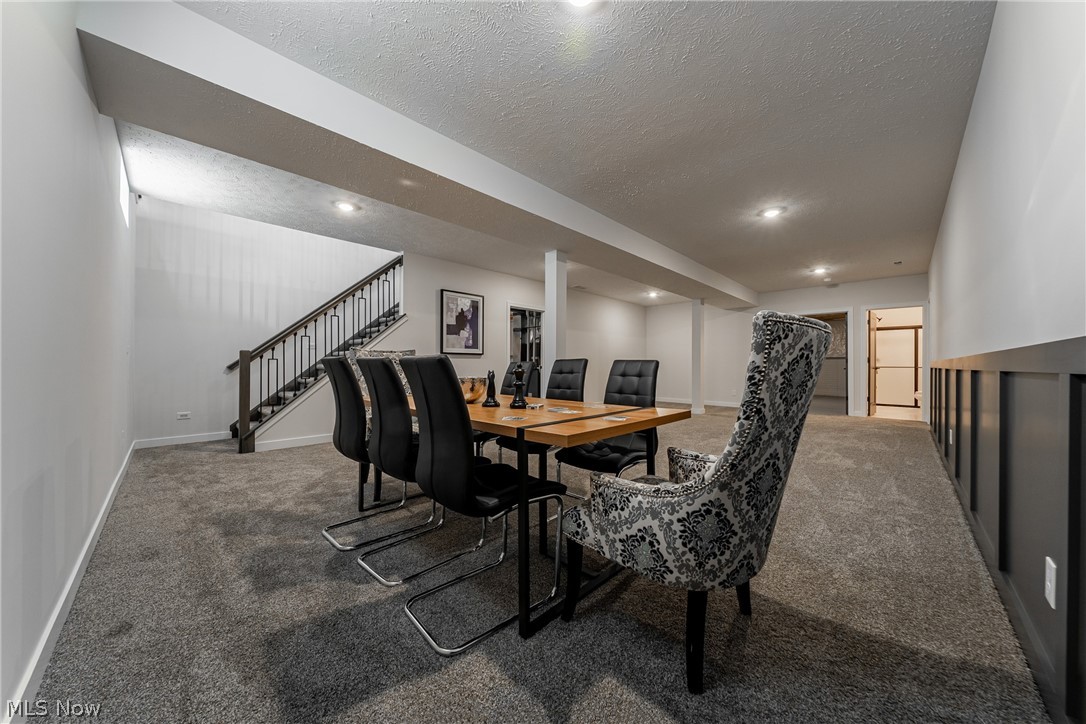 Van Sweringen Cos Shaker Cntr - Residential