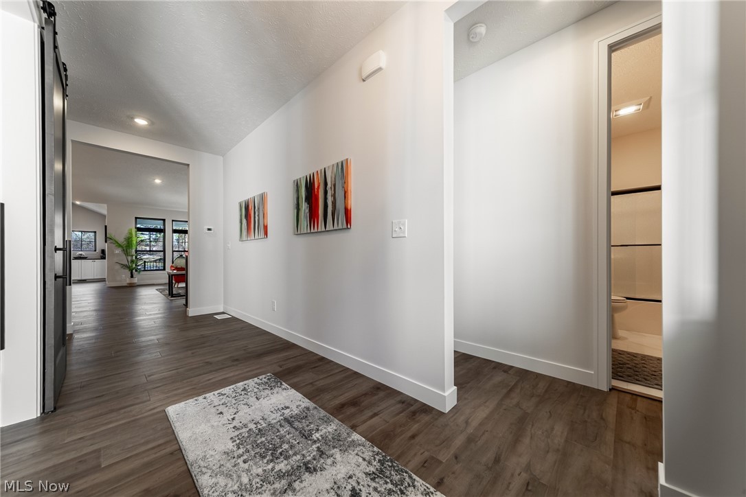 Van Sweringen Cos Shaker Cntr - Residential