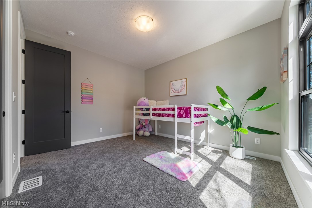 Van Sweringen Cos Shaker Cntr - Residential