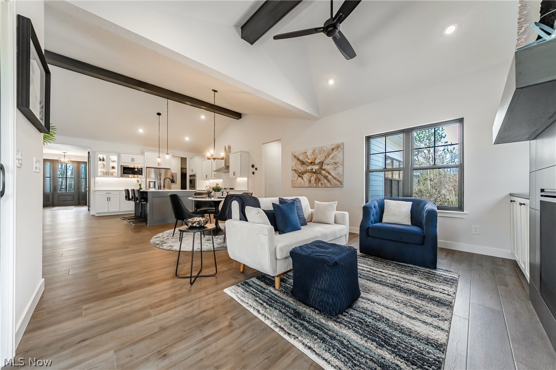 Van Sweringen Cos Shaker Cntr - Residential