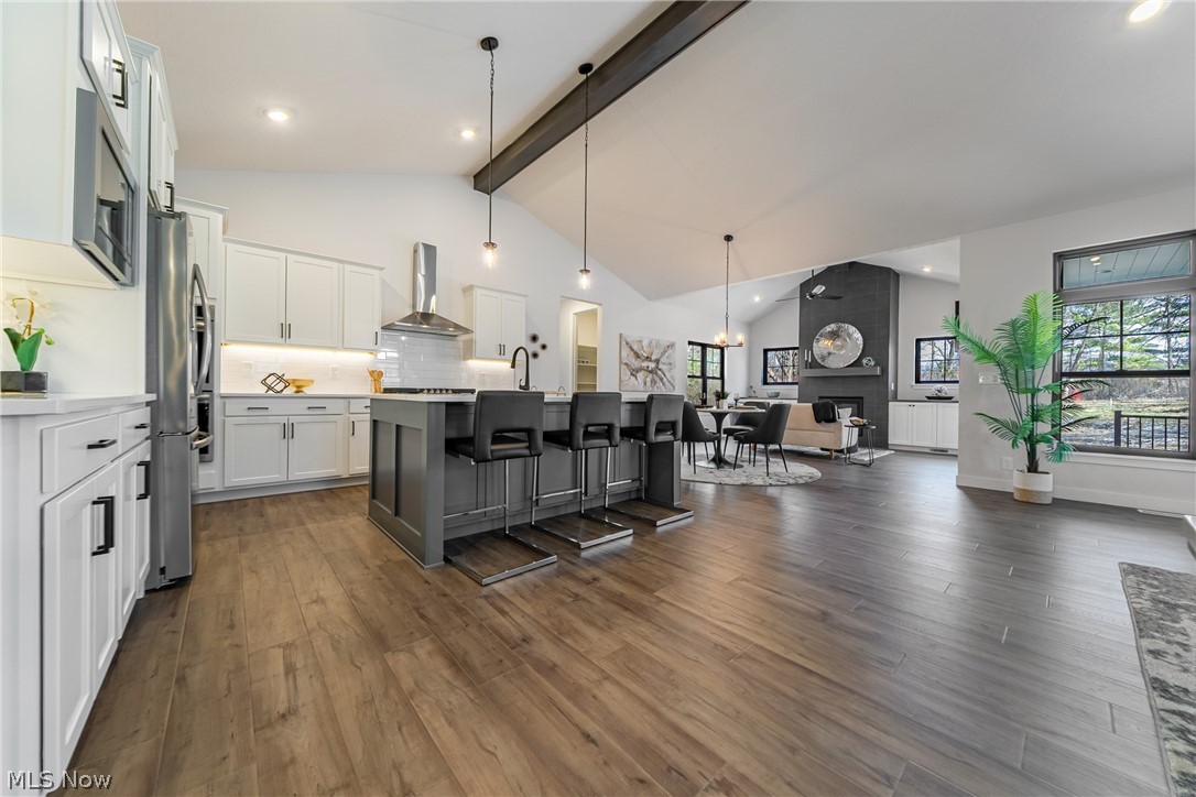 Van Sweringen Cos Shaker Cntr - Residential