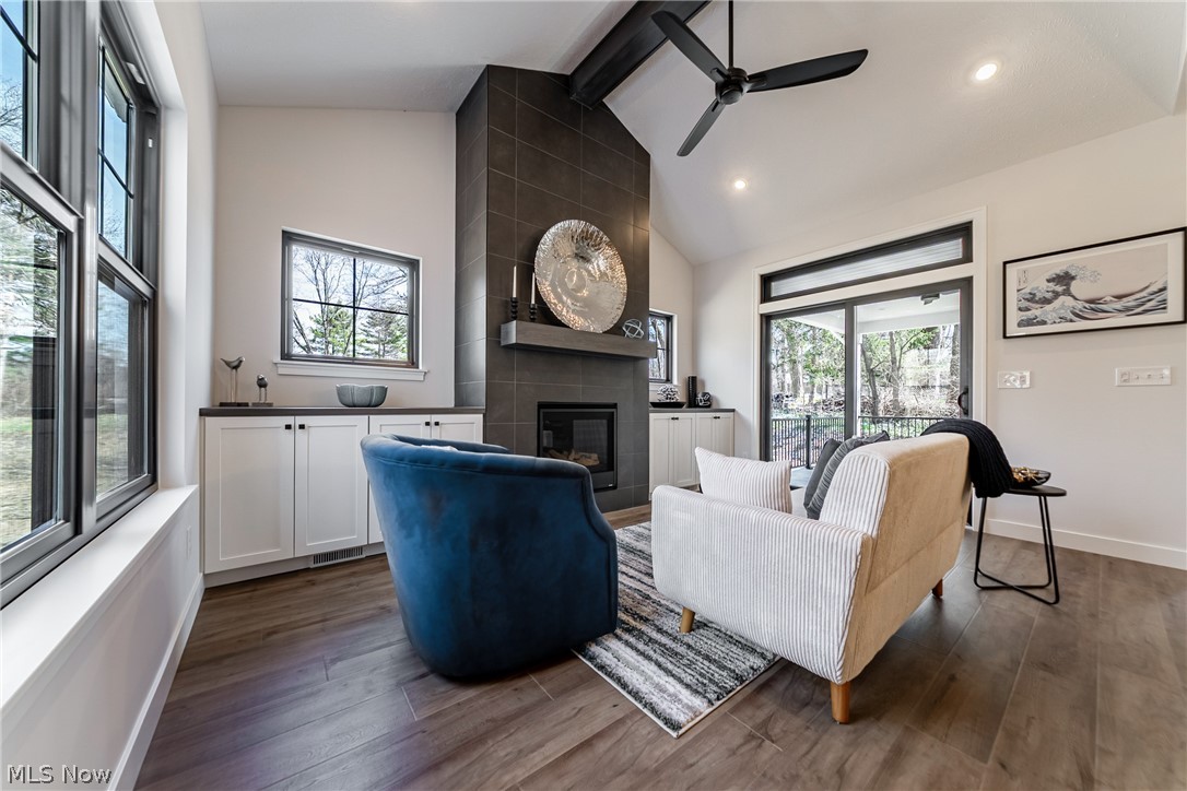 Van Sweringen Cos Shaker Cntr - Residential