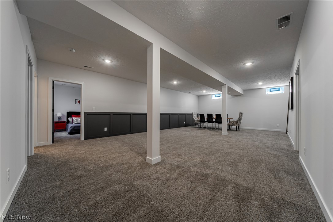 Van Sweringen Cos Shaker Cntr - Residential