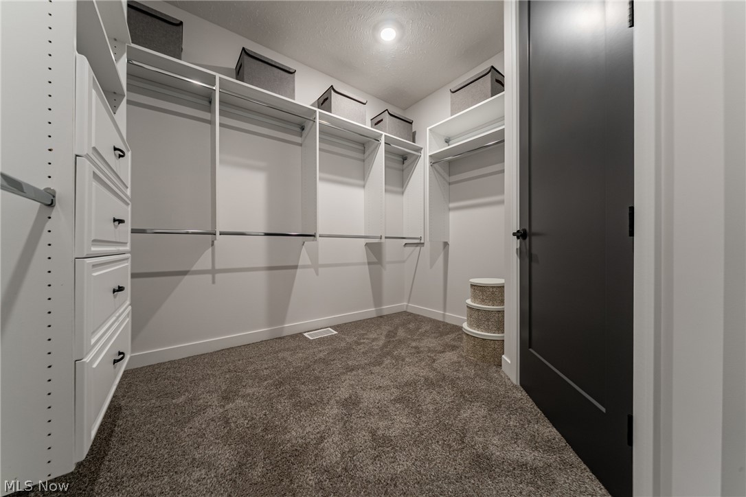 Van Sweringen Cos Shaker Cntr - Residential