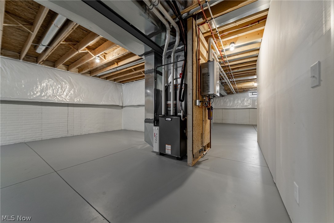 Van Sweringen Cos Shaker Cntr - Residential