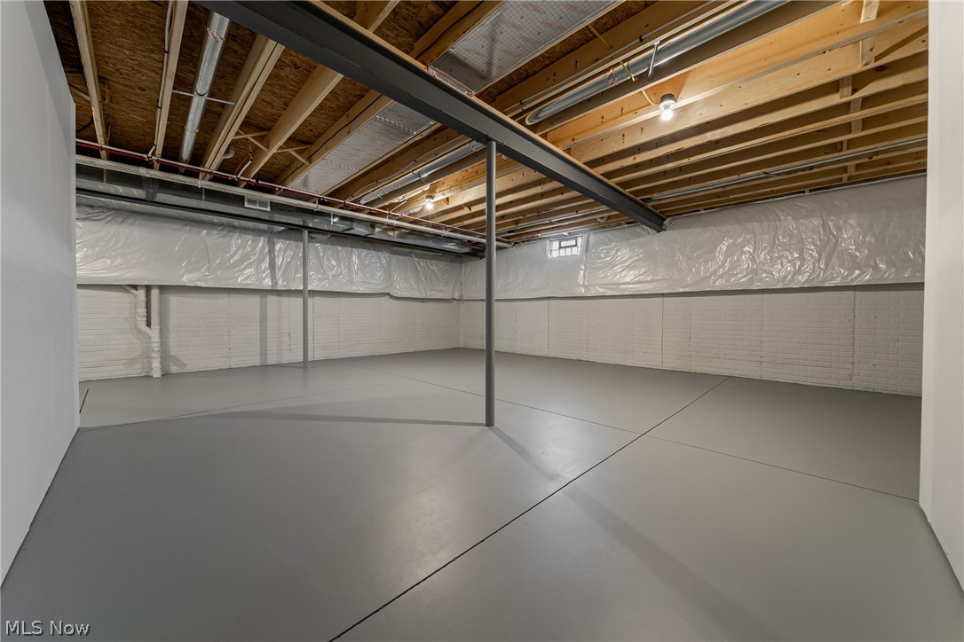 Van Sweringen Cos Shaker Cntr - Residential