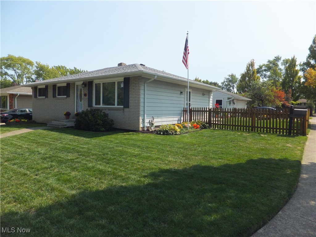 1301 Eric Lane