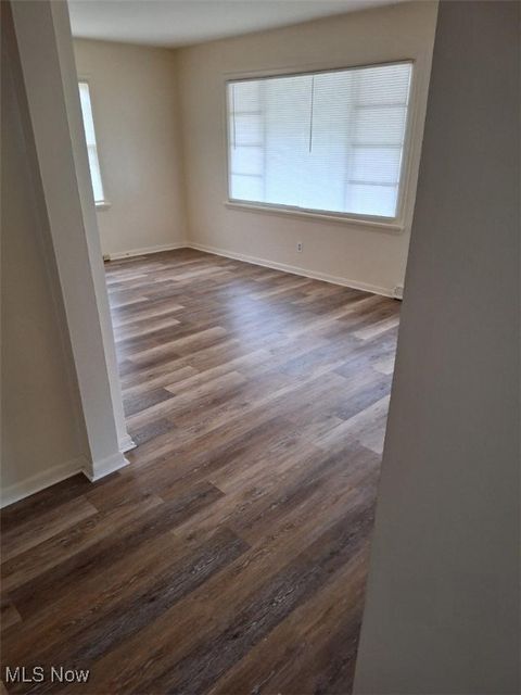 Tiny photo for 5650 Lafayette Avenue, Maple Heights, OH 44137 (MLS # 5179682)