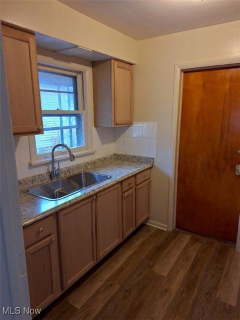 Tiny photo for 5650 Lafayette Avenue, Maple Heights, OH 44137 (MLS # 5179682)