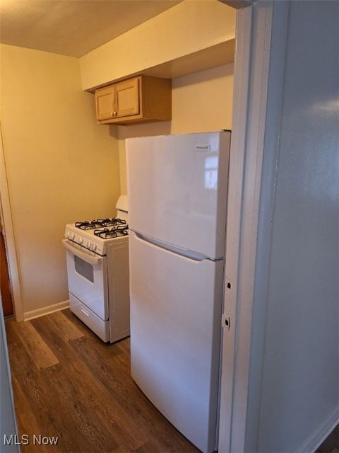 Tiny photo for 5650 Lafayette Avenue, Maple Heights, OH 44137 (MLS # 5179682)