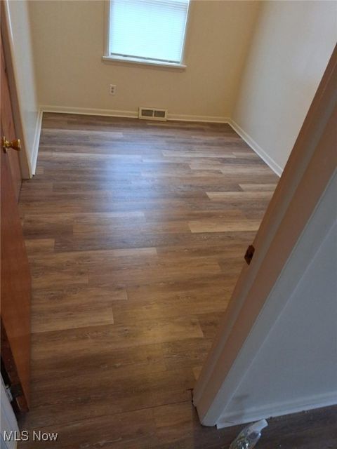 Tiny photo for 5650 Lafayette Avenue, Maple Heights, OH 44137 (MLS # 5179682)