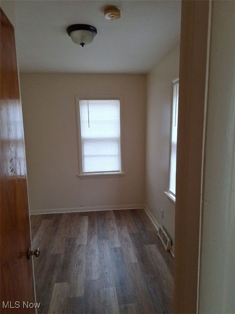 Tiny photo for 5650 Lafayette Avenue, Maple Heights, OH 44137 (MLS # 5179682)