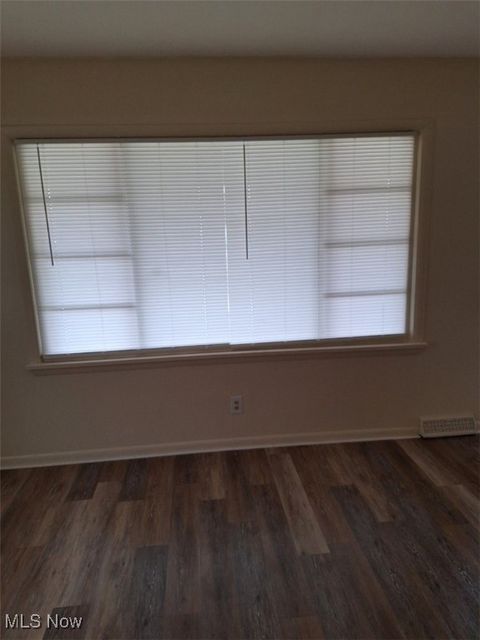 Tiny photo for 5650 Lafayette Avenue, Maple Heights, OH 44137 (MLS # 5179682)