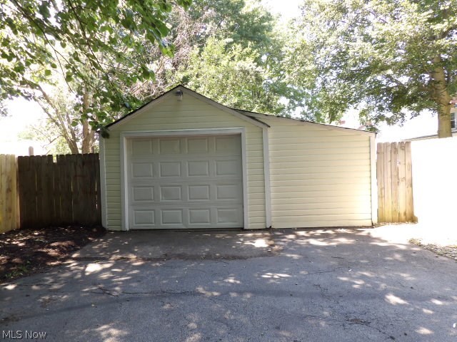 Utopia - Residential Lease