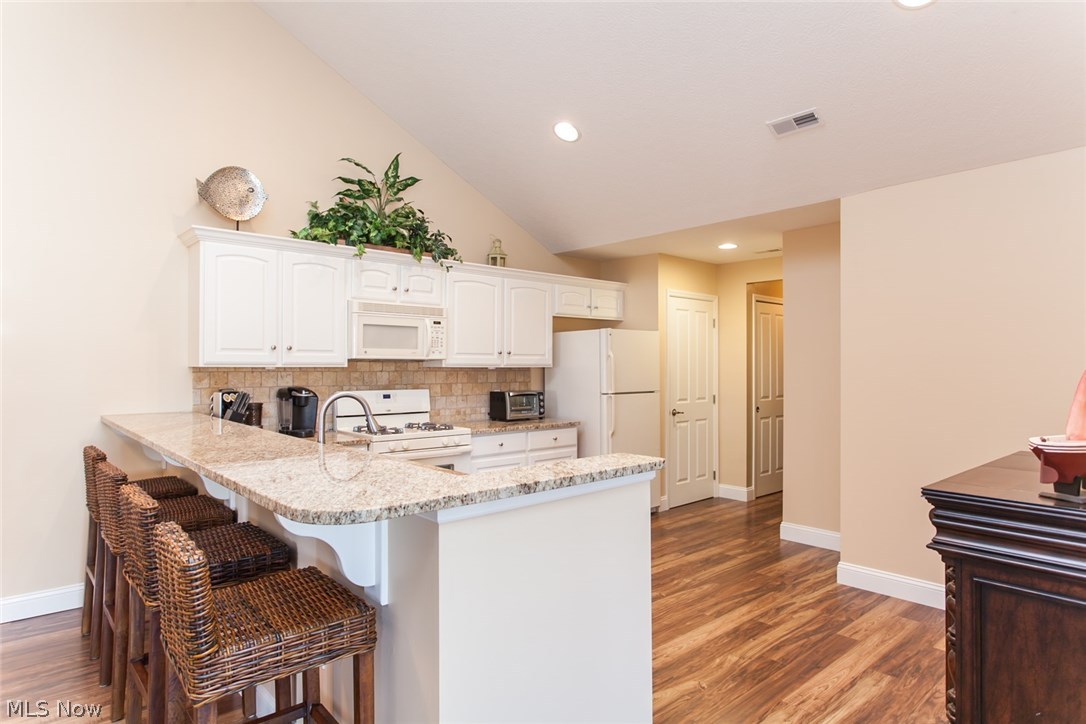 Fairway Villas - Residential