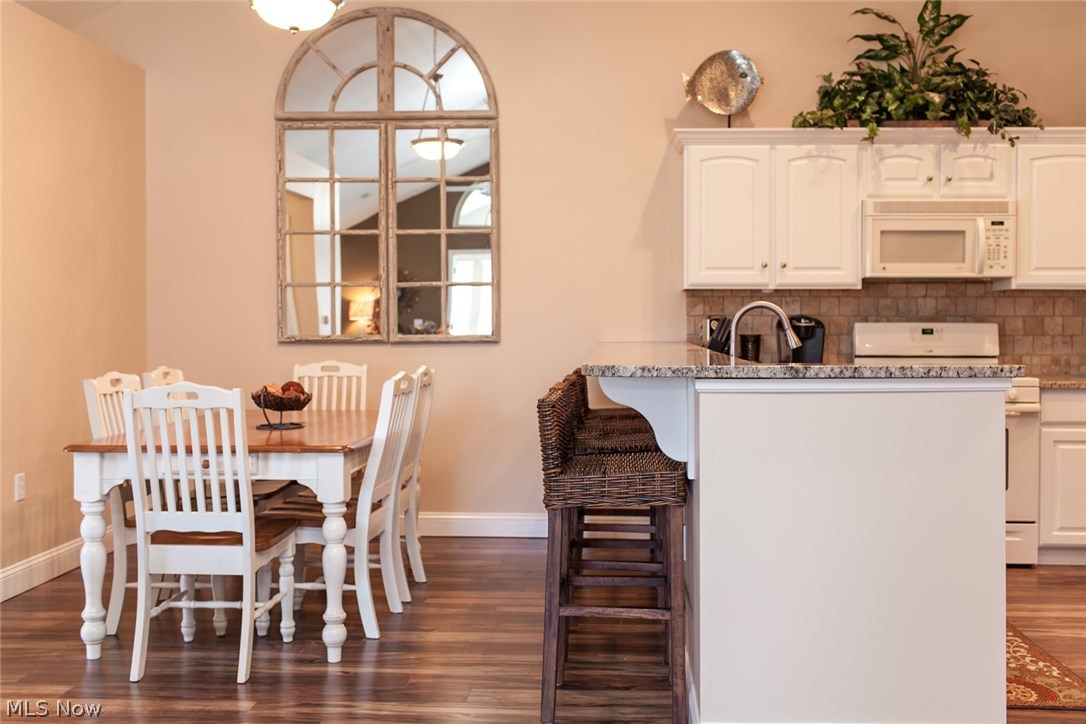 Fairway Villas - Residential