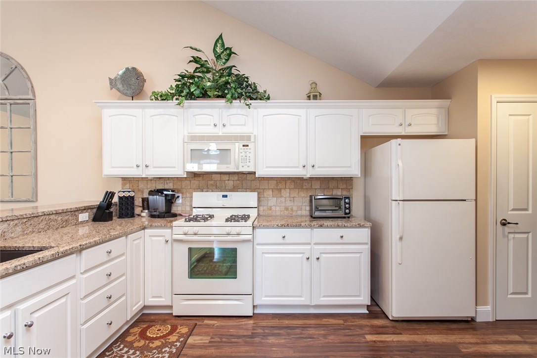 Fairway Villas - Residential